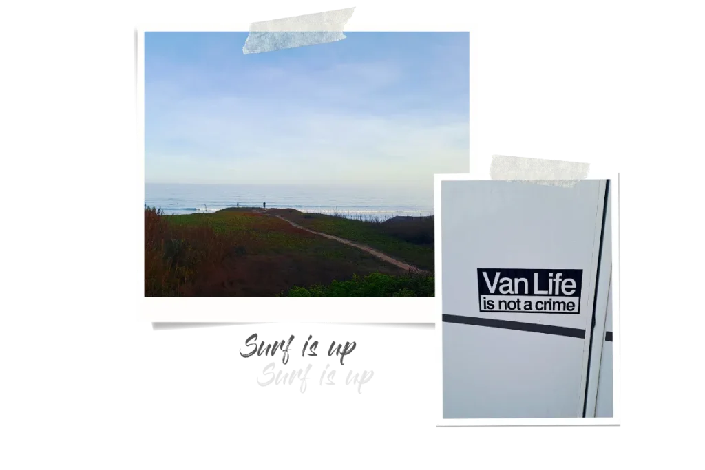 Zwei Polaroids, eins zeigt den Blick aufs Meer und kleine Wellen, das andere einen Sticker, auf dem steht: Van Life is not a crime.